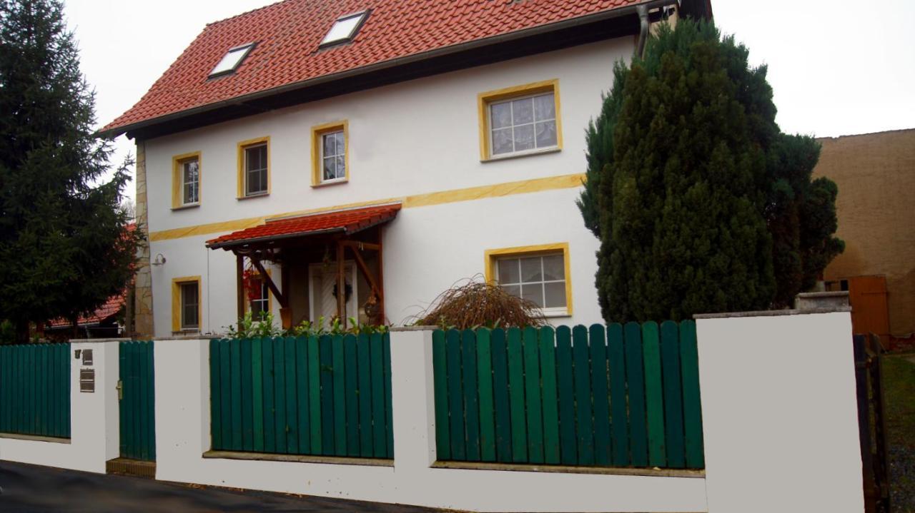 Gaestewohnung Am Thuemmlitzwald Grimma Esterno foto