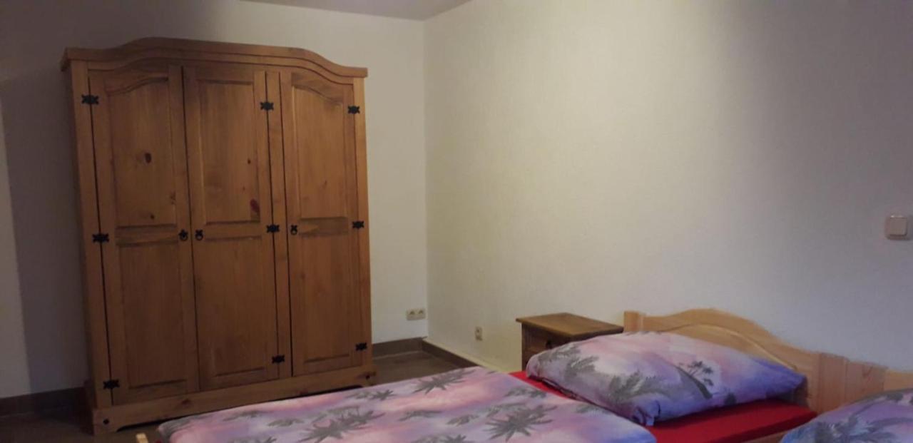 Gaestewohnung Am Thuemmlitzwald Grimma Esterno foto